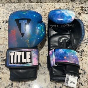 Title Boxing Galaxy Print Gloves